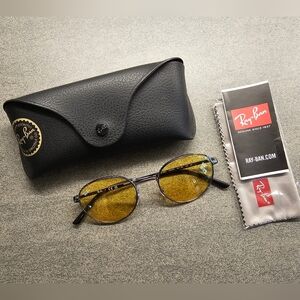 NEW Ray-Ban Sunglasses Evolve Lens Yellow To Green.  Gunmetal Frame